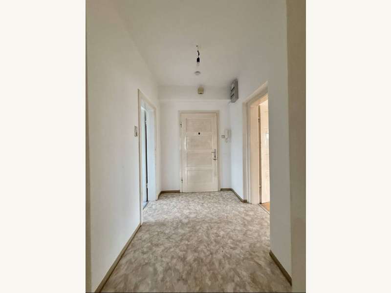 Dachgeschosswohnung : Vorraum Vorraum