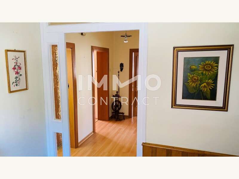 Charmantes Landhaus mit Nebengebäude