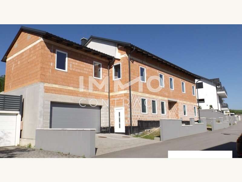 Mehrfamilienhaus Kronberg: Hausvorder Ansicht Hausvorder Ansicht