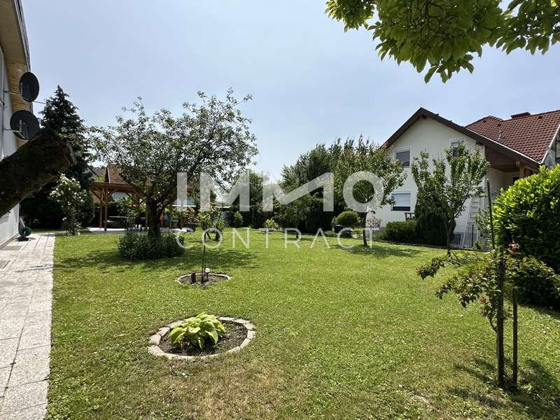 Einfamilienhaus Eisenstadt: Garten von Außen Garten von Außen