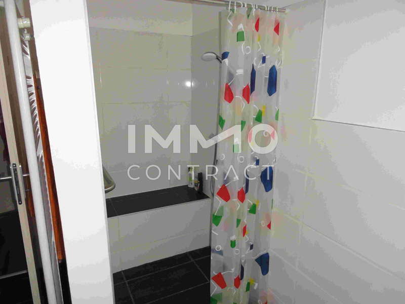Große Dusche