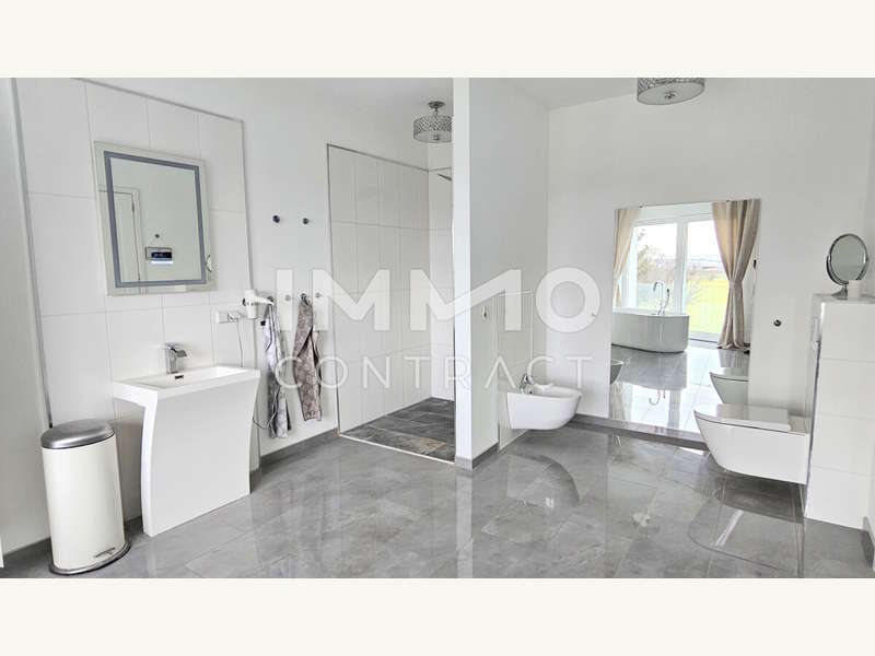 Villa Pfaffstätten: Masterbad 1 Masterbad 1