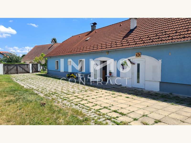 2bf5dbaf-5cc3-4774-9c8f-b1a864f2ef89