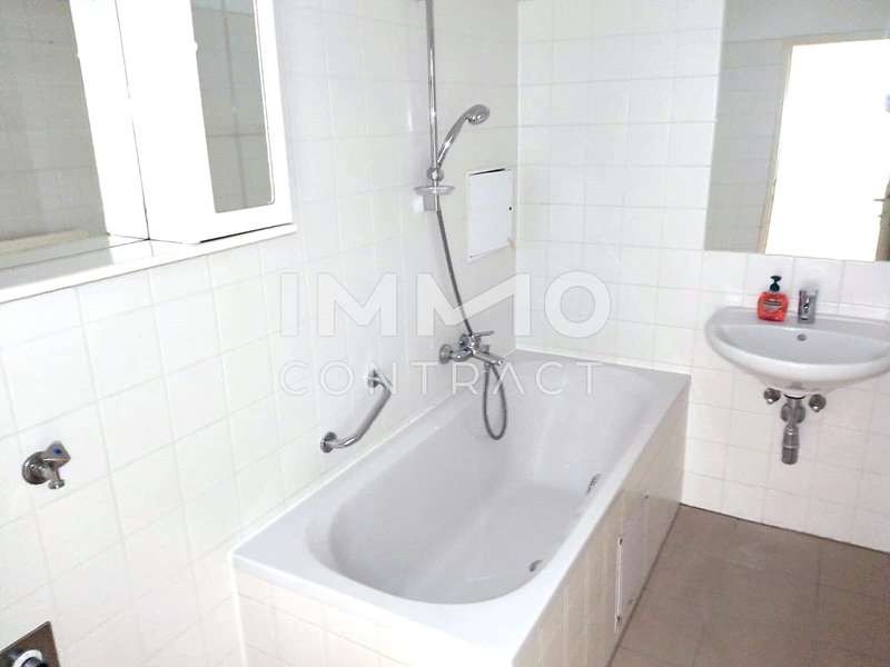 Mietwohnung Pinkafeld: Badezimmer Badezimmer