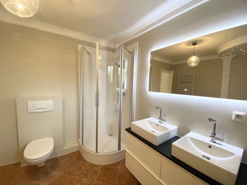 Mietwohnung Wien: Badezimmer Badezimmer