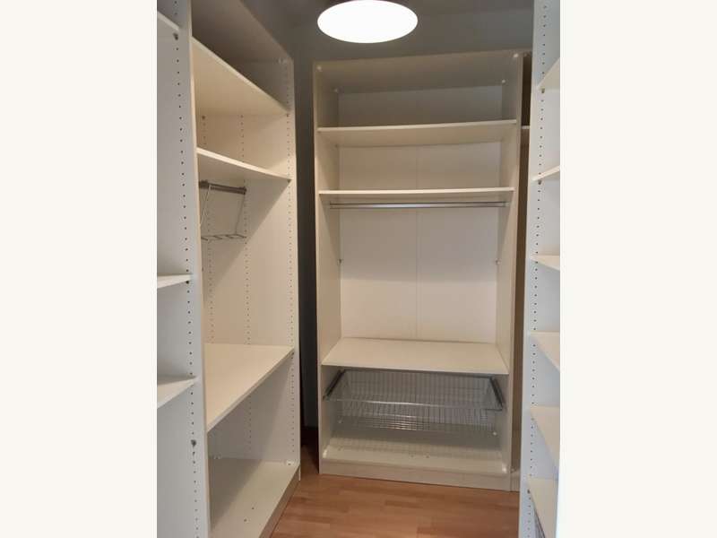 Dachgeschosswohnung Thalheim Bei Wels: Schrankraum Schrankraum