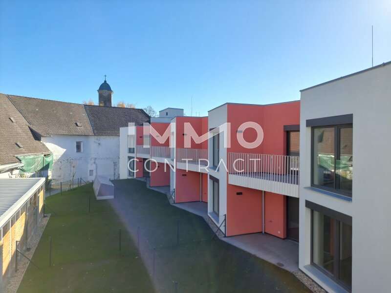 Terrassenwohnung Ulrichskirchen: Hof2 Hof2