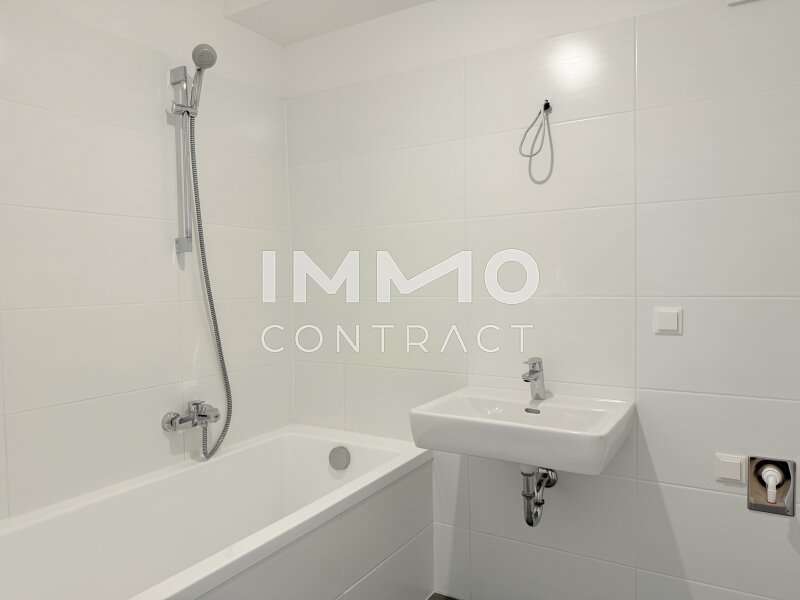 Badezimmer mit Wanne