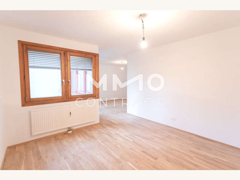 Wohnzimmer 30m² kann auch geteilt werden