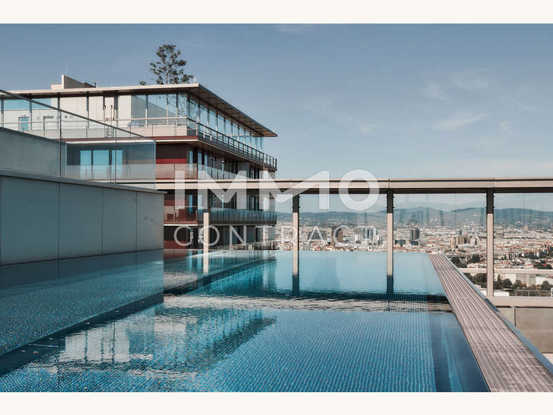 Eigentumswohnung Wien: Pool mit Rundumblick Pool mit Rundumblick