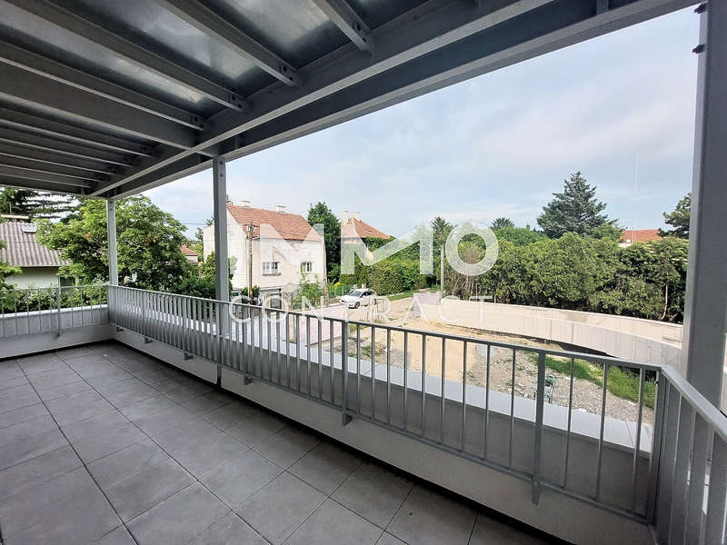 Eigentumswohnung Wien: Neulaa Top 5 Balkon Teilansicht Neulaa Top 5 Balkon Teilansicht