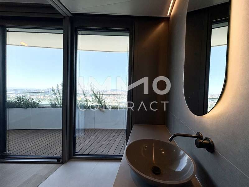 Badezimmer mit Ausblick