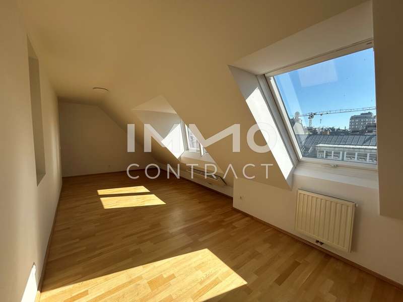 Dachgeschosswohnung Wien: Wohnküche Wohnküche