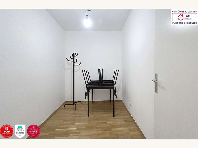Büro Wien: Zimmer 4 Zimmer 4