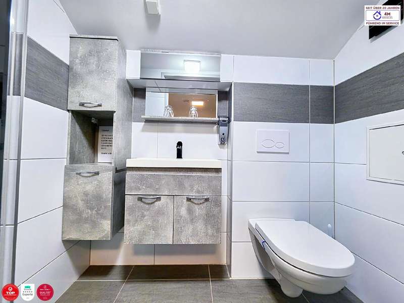 Mehrfamilienhaus Pernitz: OG Badezimmer OG Badezimmer