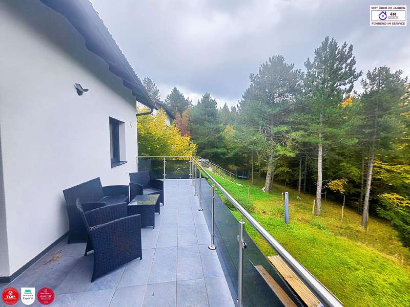 Mehrfamilienhaus Pernitz: OG Terrasse OG Terrasse