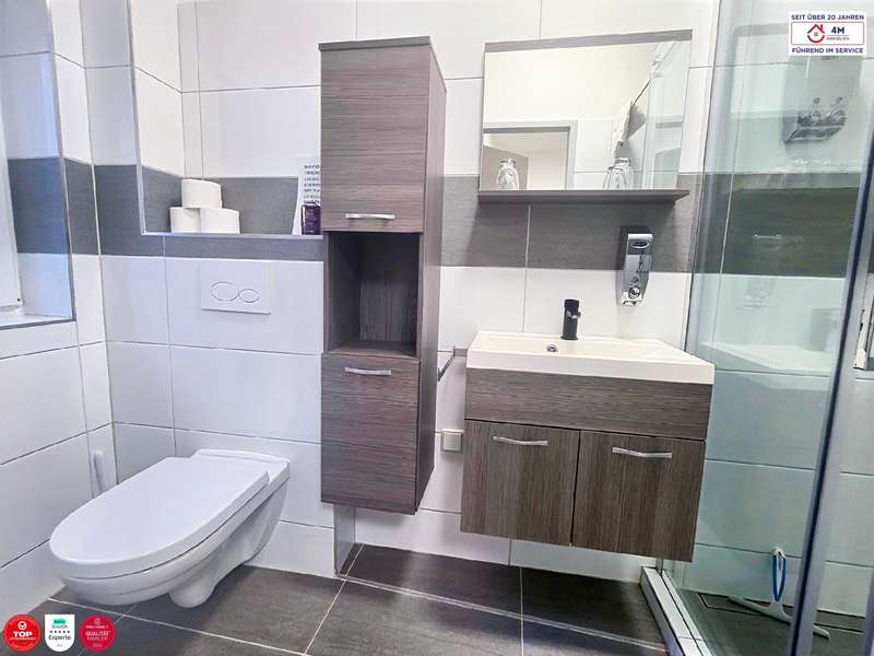 Mehrfamilienhaus Pernitz: EG Badezimmer EG Badezimmer