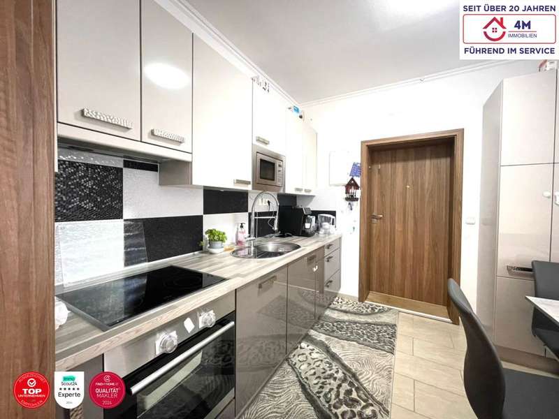 Mehrfamilienhaus Bad Vöslau: 4m-Immobilien 4m-Immobilien