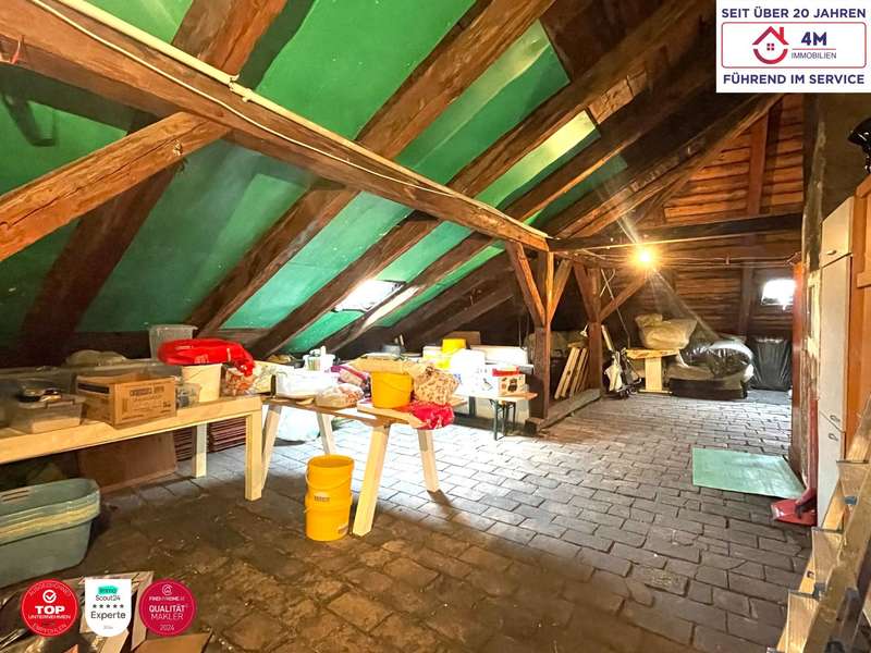 Mehrfamilienhaus Bad Vöslau: 4m-Immobilien 4m-Immobilien