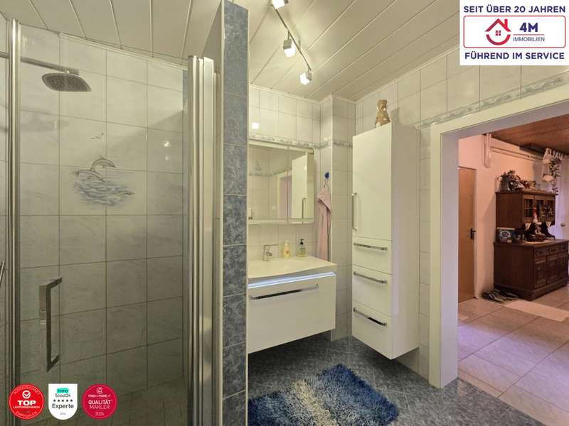 Einfamilienhaus Zwentendorf an der Donau: Badezimmer Badezimmer