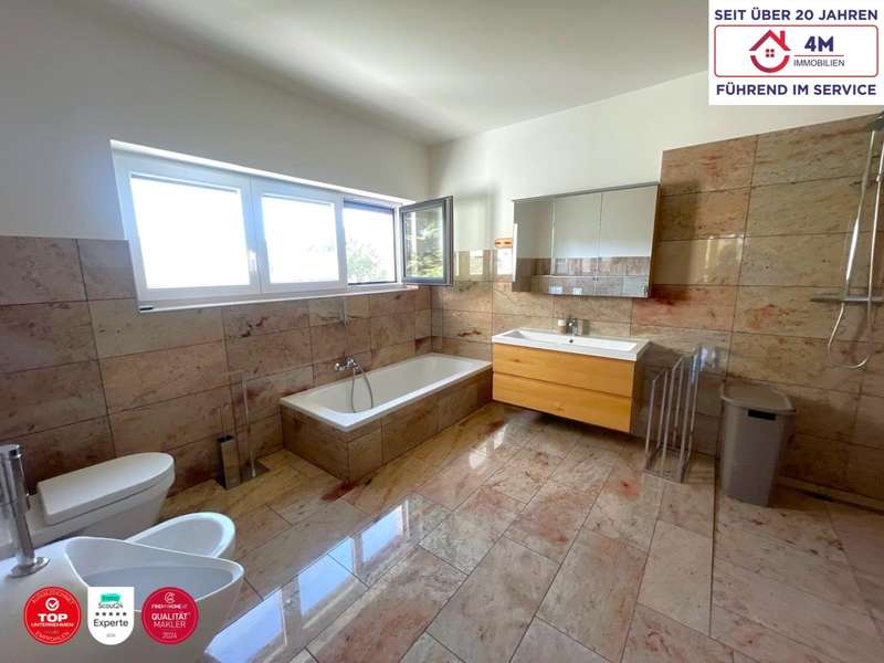 Reihenhaus Gerasdorf: Badezimmer/ WC Badezimmer/ WC