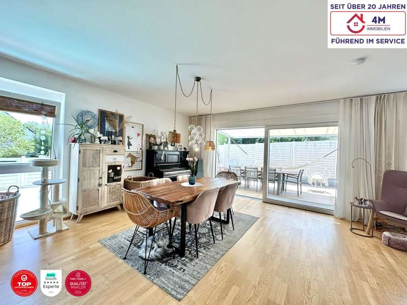 Reihenhaus Bad Fischau: Esszimmer Esszimmer