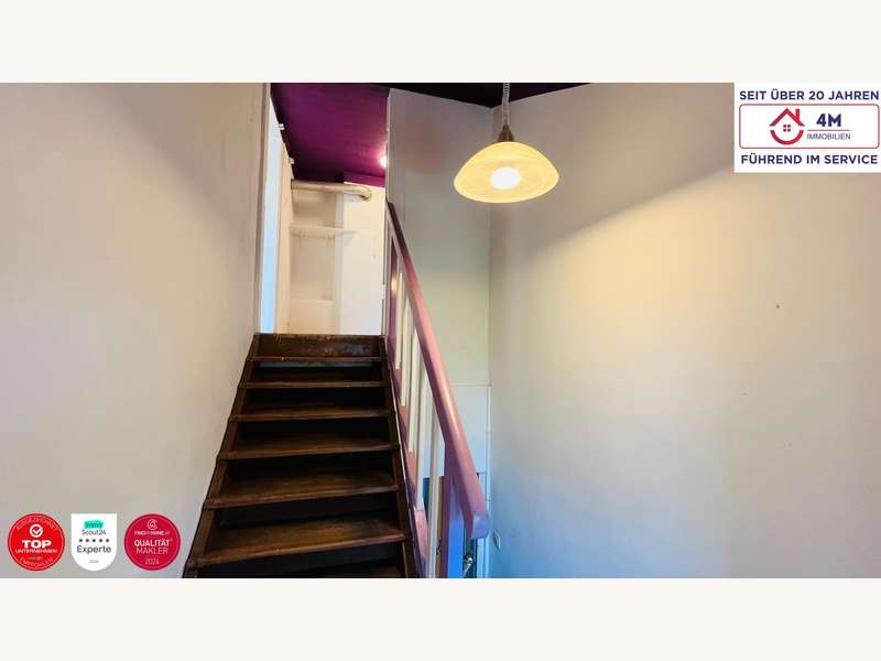Einfamilienhaus Baden: Treppe Treppe