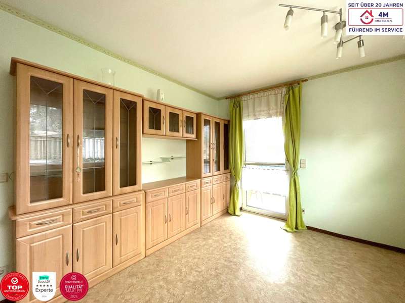 Einfamilienhaus Pettendorf: Zimmer OG Zimmer OG