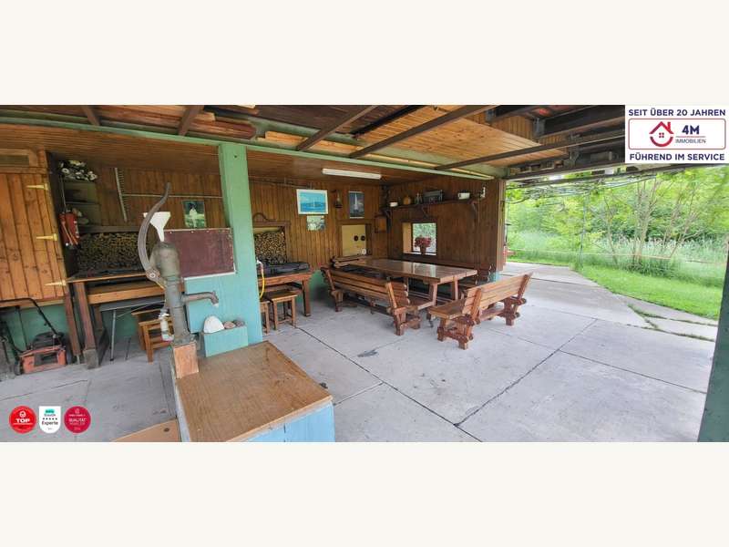 Ferienhaus Langenlebarn-Oberaigen: Bereich unter dem Haus mit großer Sitzecke Bereich unter dem Haus mit großer Sitzecke