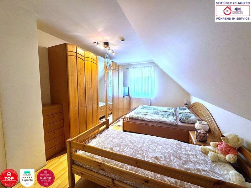 Einfamilienhaus Gattendorf: Zimmer (2) Zimmer (2)