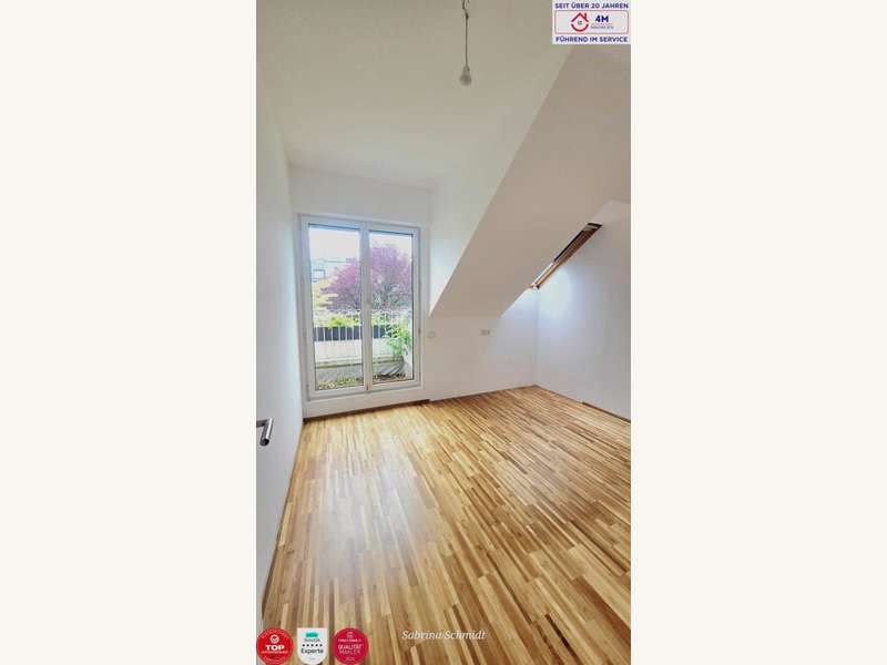 Einfamilienhaus Wien: Zimmer mit kleinem Bad Zimmer mit kleinem Bad