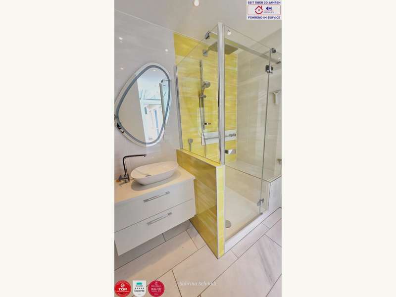 Einfamilienhaus Wien: Kleines Bad mit Dusche EG Kleines Bad mit Dusche EG