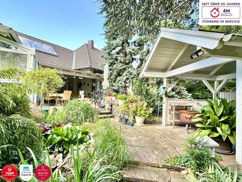 Einfamilienhaus Perchtoldsdorf: Ansicht Haus Garten Ansicht Haus Garten