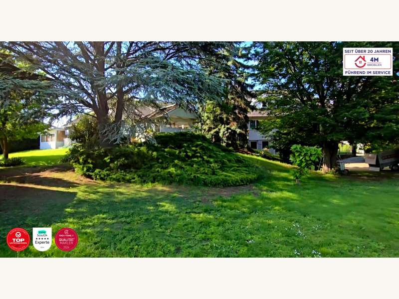 Einfamilienhaus Perchtoldsdorf: Außenansicht Haus Garten Außenansicht Haus Garten