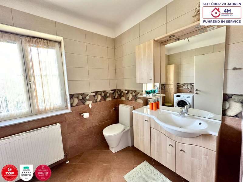 Einfamilienhaus Perchtoldsdorf: Weiteres Badezimmer Weiteres Badezimmer