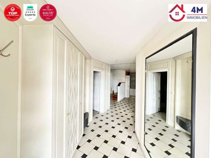 Einfamilienhaus Krems an der Donau: Eingangsbereich Burggasse Eingangsbereich Burggasse