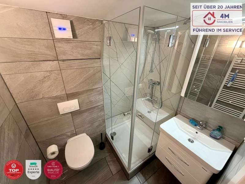 Ferienhaus Wilhelmsburg: Badezimmer Badezimmer