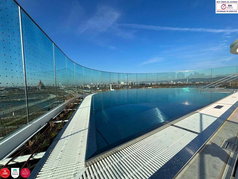 Terrassenwohnung Wien: Pool beheizt Pool beheizt