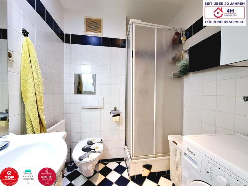 Maisonette Wien: Badezimmer Untergeschoss Badezimmer Untergeschoss