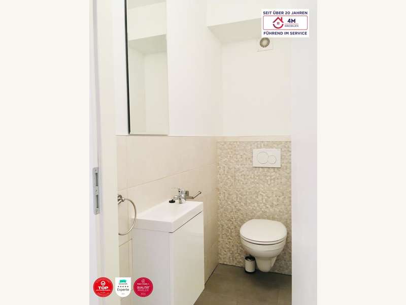 Eigentumswohnung Wien: sep WC mit Waschbecken sep WC mit Waschbecken
