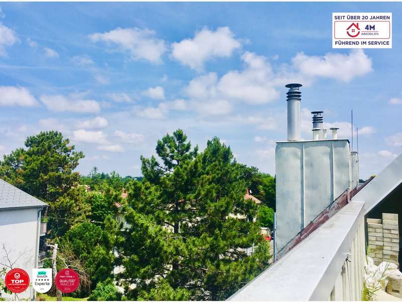 Eigentumswohnung Wien: Terrasse Ausblick von der Straßenseite Terrasse Ausblick von der Straßenseite