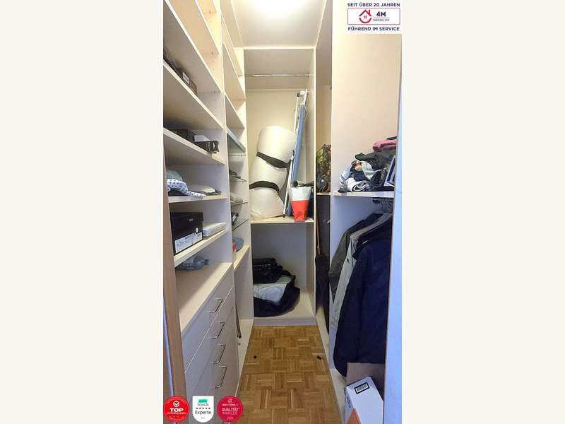 Eigentumswohnung Wien: Begehbarer Kleiderschrank Begehbarer Kleiderschrank