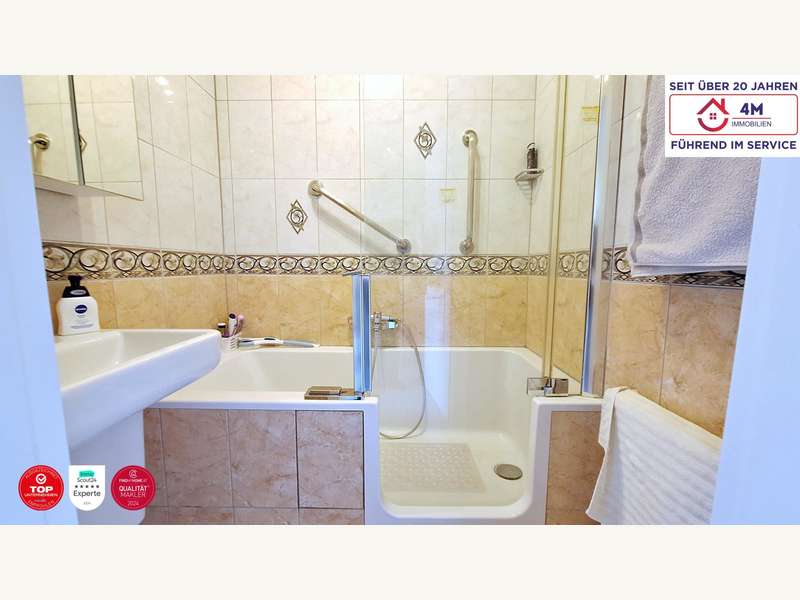 Eigentumswohnung Wiener Neustadt: Badezimmer Badezimmer