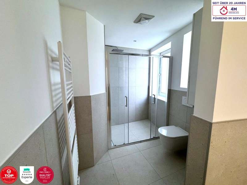 Penthouse Wien: Badezimmer (3) Badezimmer (3)