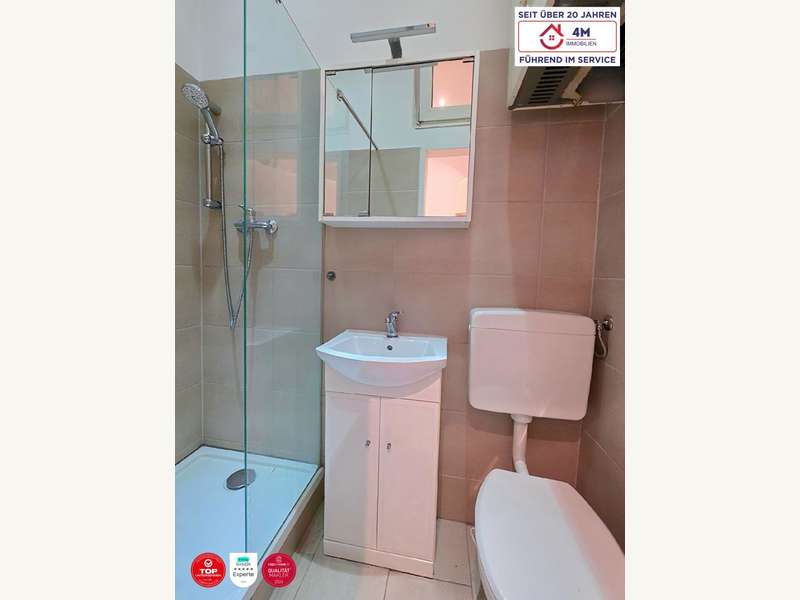 Eigentumswohnung Fischamend: Badezimmer Badezimmer