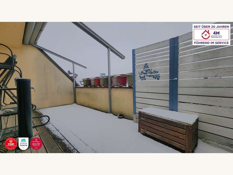 Dachgeschosswohnung Tulln an der Donau: große Terrasse oben große Terrasse oben