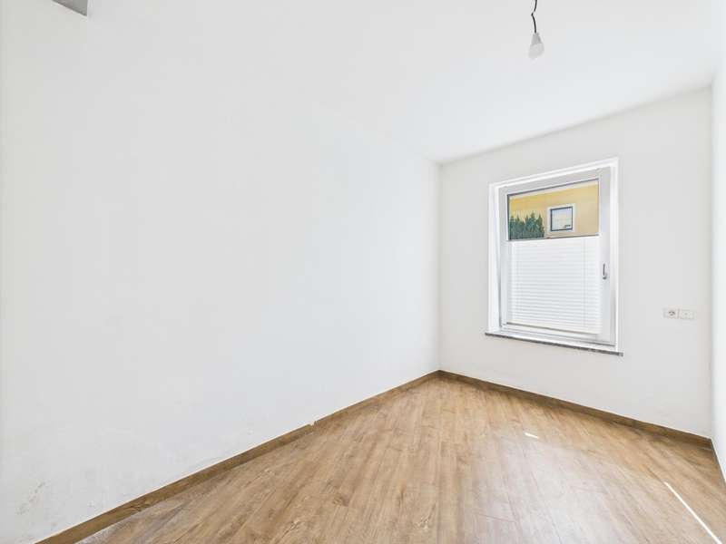 Büro Linz: CAM04191G0-PR0042-STILL006 CAM04191G0-PR0042-STILL006