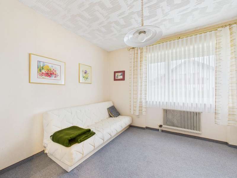 CAM04191G0-PR0063-STILL012