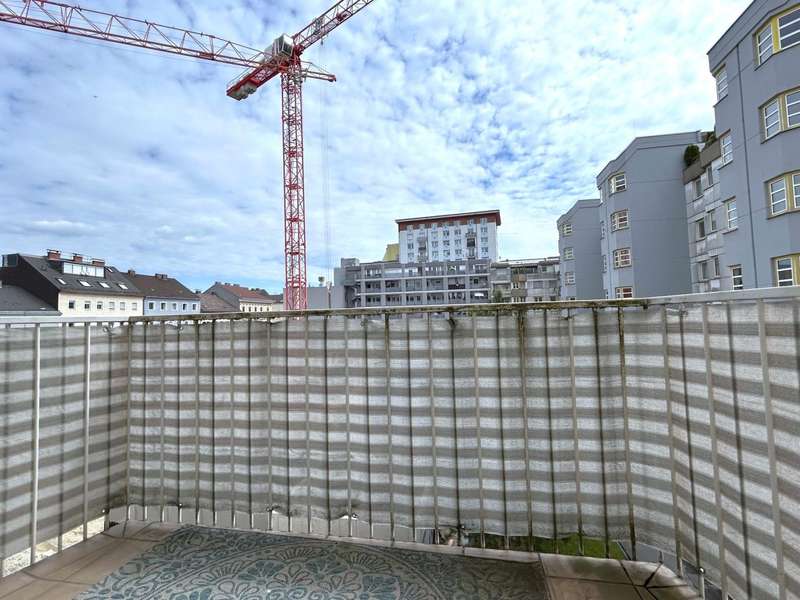 Mietwohnung Linz: Balkon Balkon