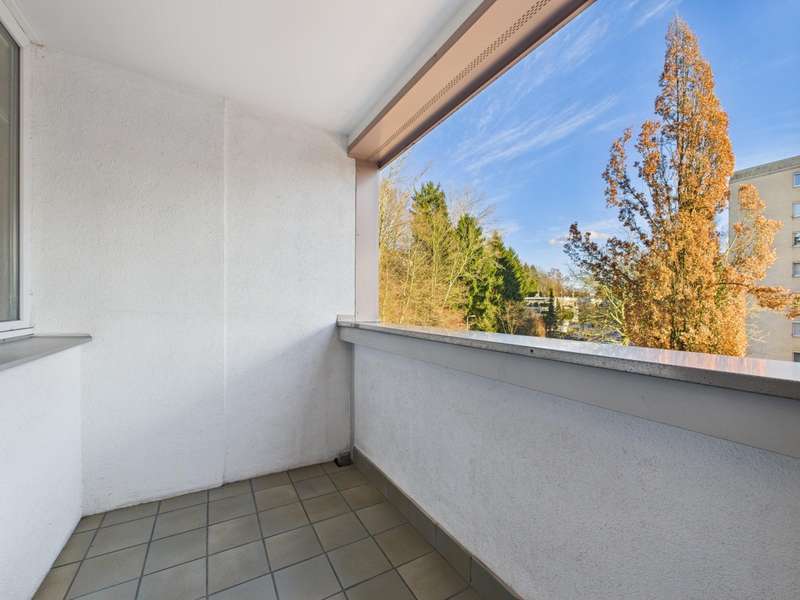 CAM04191G0-PR0070-STILL011